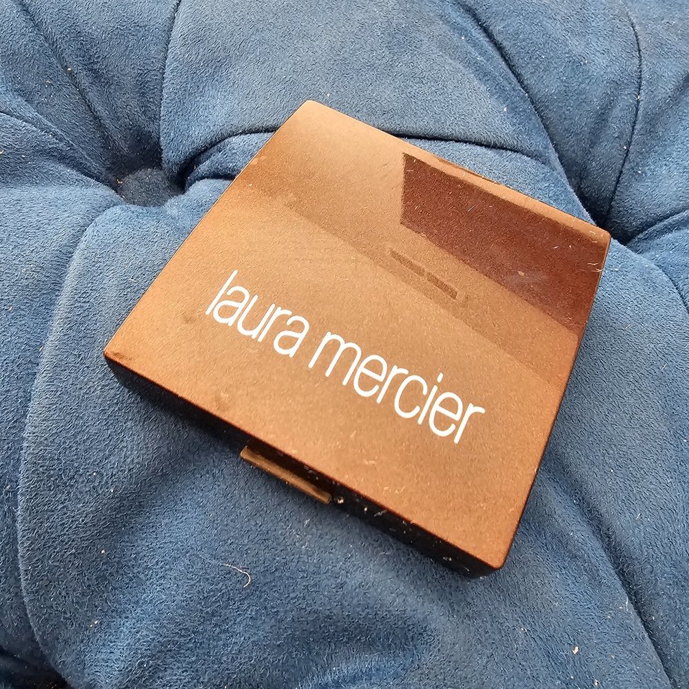 LAURA MERCIER - CAMOUFLAGE SECRET - SC 5 - GENTLY USED - GREAT CONDITION